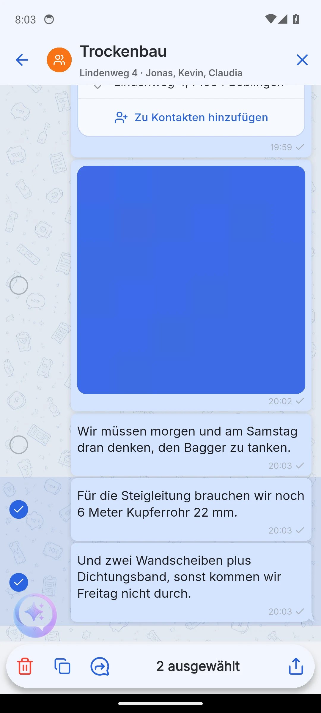 Skava Mobile-App: zwei Nachrichten ausgewählt, Weiterleiten an den Assistenten