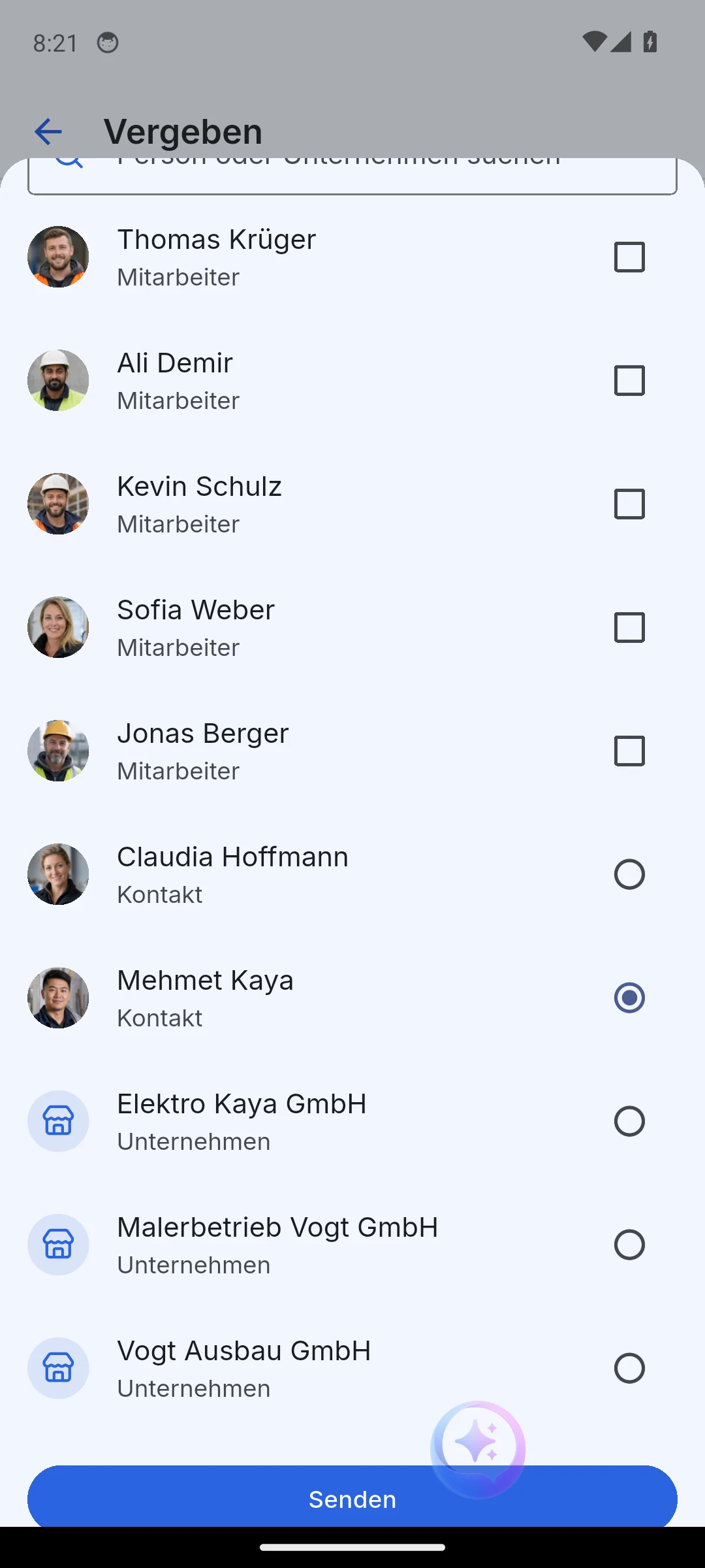 Skava Mobile-App: Empfängerliste beim Vergeben mit Mitarbeitern, Kontakten und Unternehmen